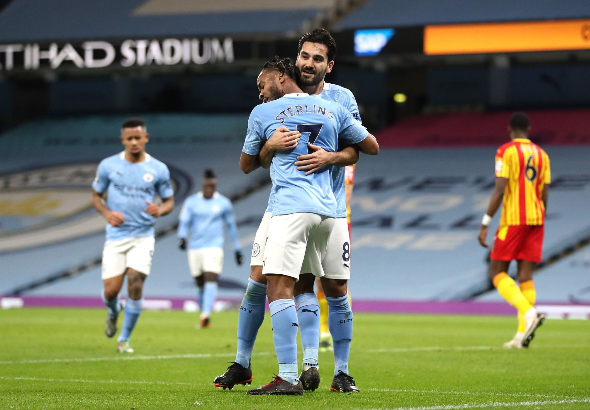 维斯塔潘并 维斯塔潘并