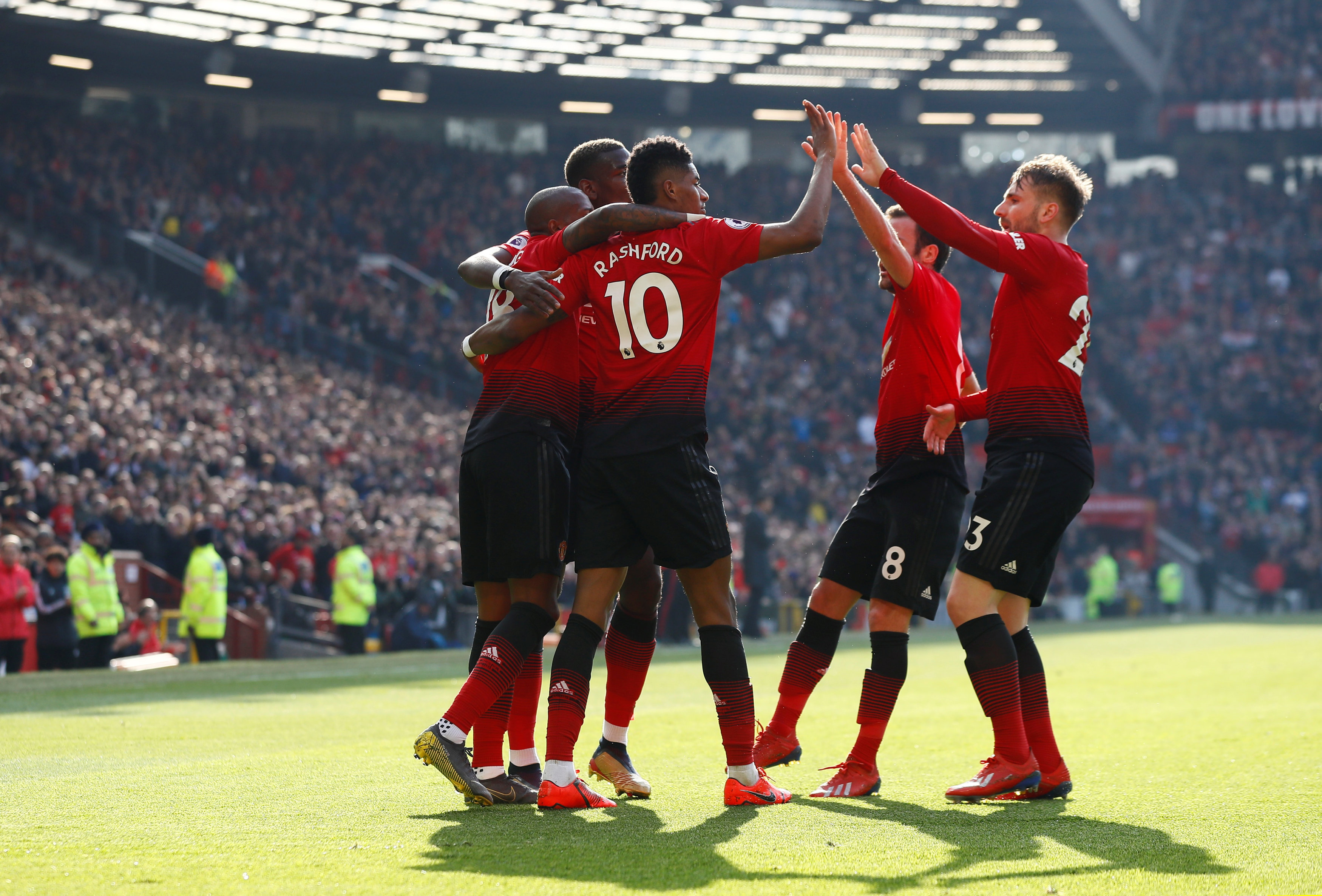 这些球场的 这些球场的